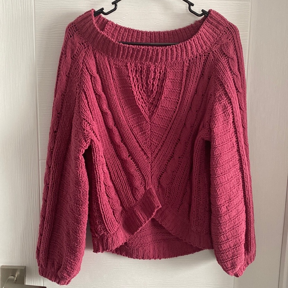 Sweater xs in size
